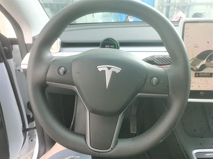 Фото 11 - Tesla Model Y
