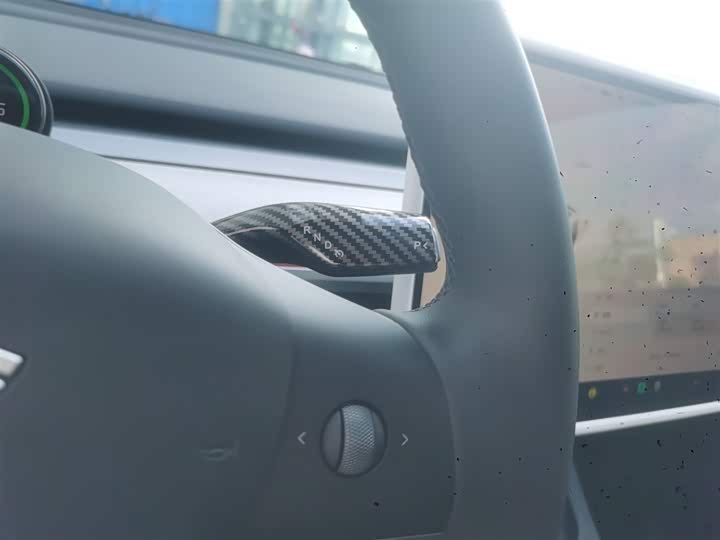 Фото 14 - Tesla Model Y