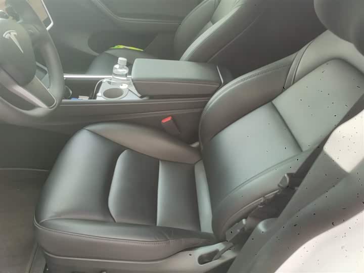 Фото 15 - Tesla Model Y