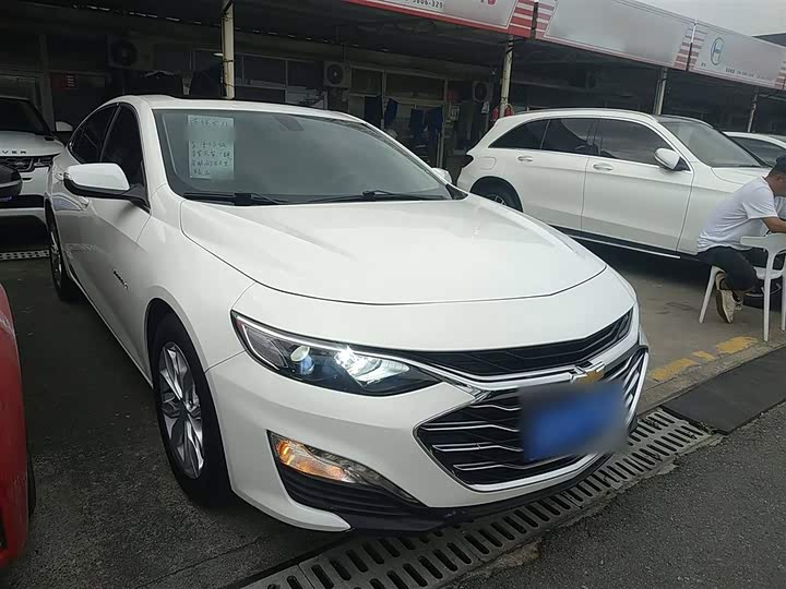 Фото 4 - Chevrolet Malibu XL