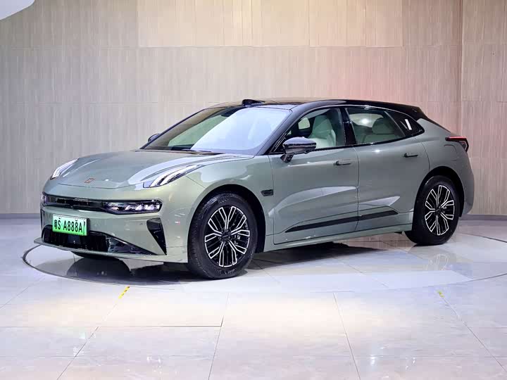 Фото 14 - Zeekr 001