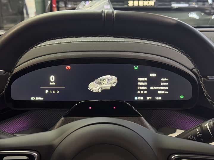 Фото 21 - Zeekr 001