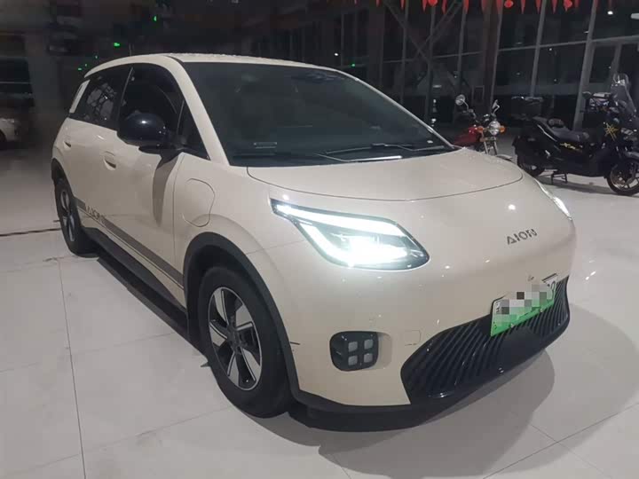 Фото 4 - GAC Aion UT