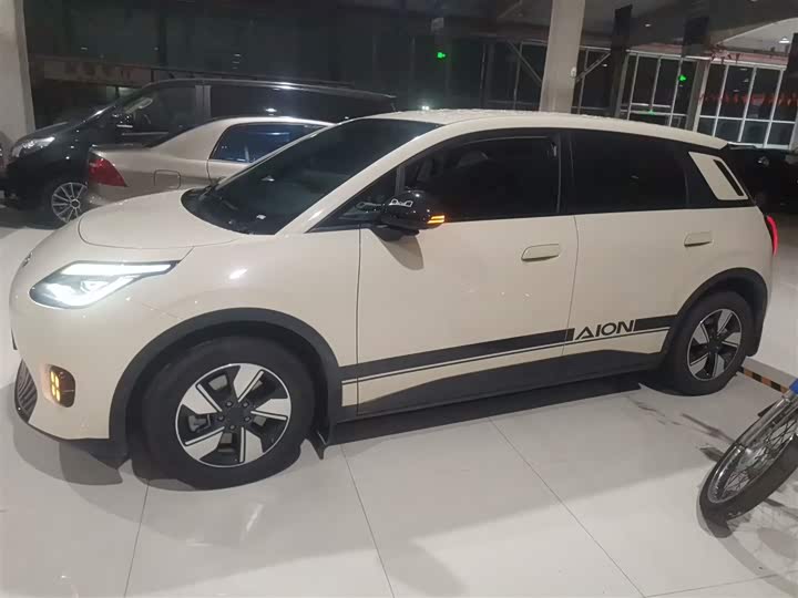 Фото 5 - GAC Aion UT