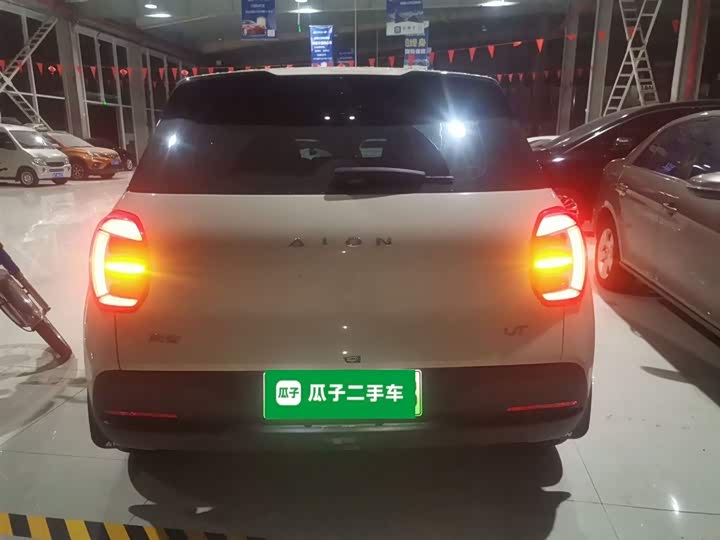Фото 6 - GAC Aion UT