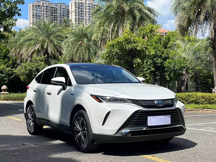 Фото 3 - Toyota Harrier