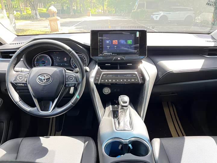 Фото 5 - Toyota Harrier