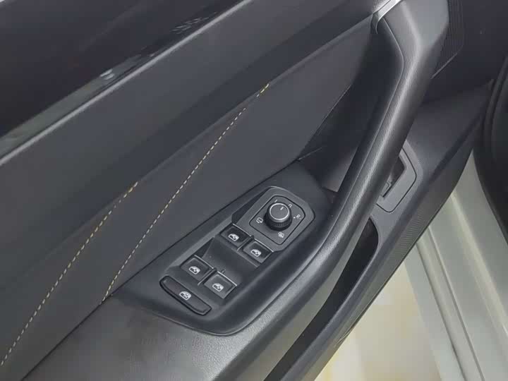 Фото 13 - Volkswagen CC