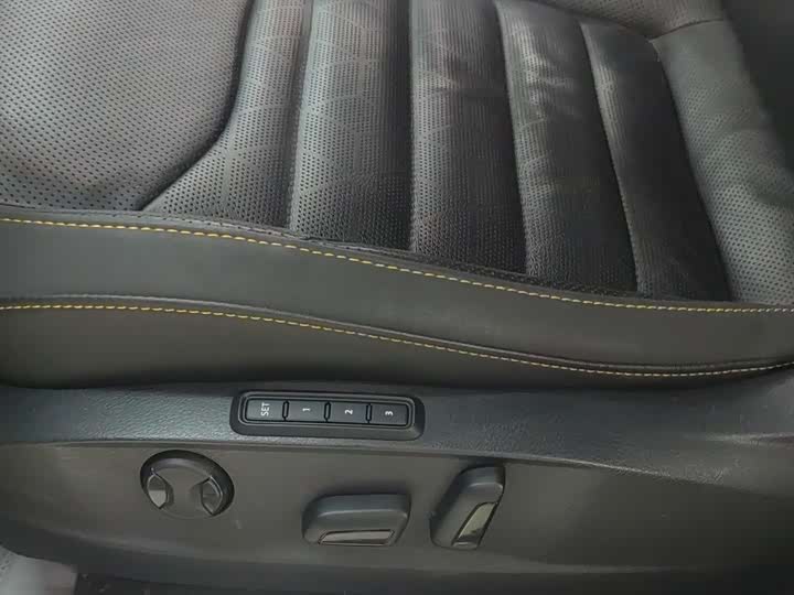 Фото 14 - Volkswagen CC