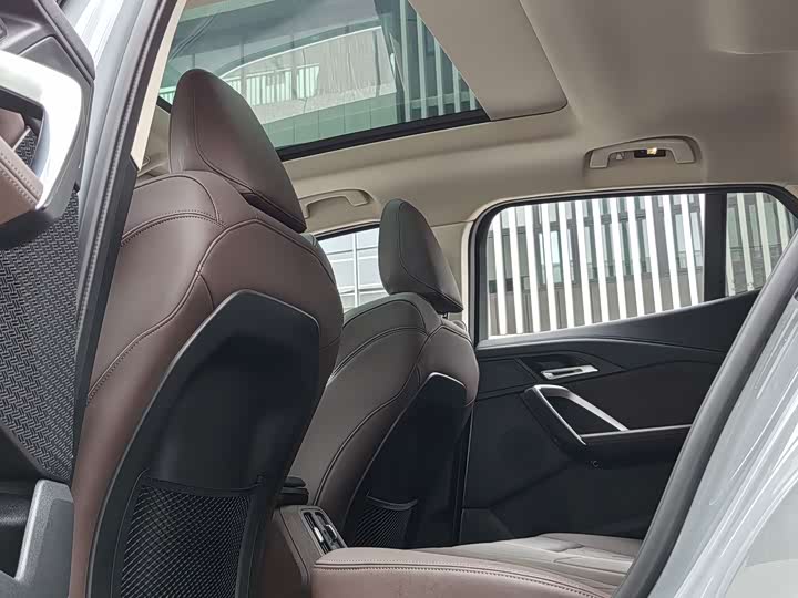 Фото 17 - BMW X2