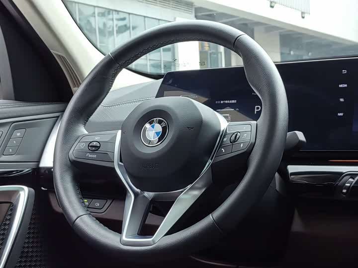 Фото 20 - BMW X2