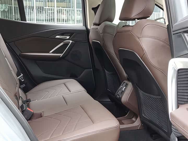 Фото 22 - BMW X2