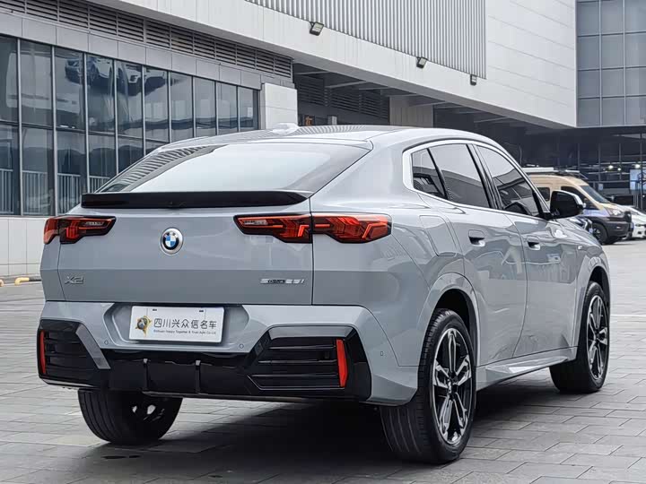 Фото 5 - BMW X2