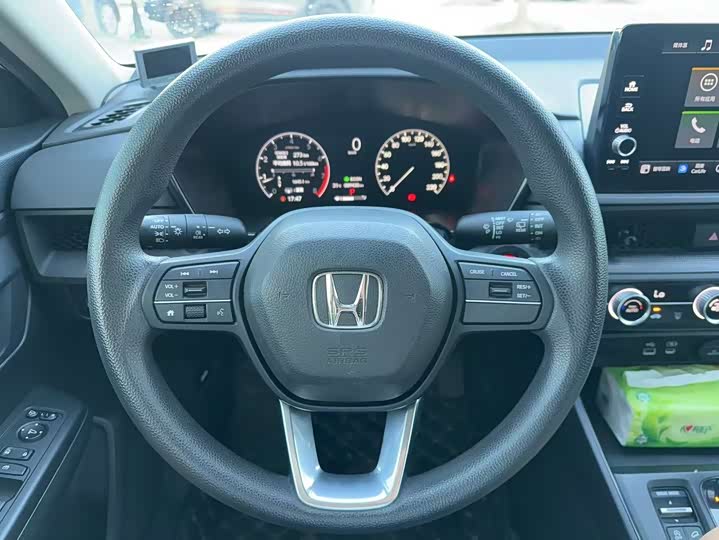 Фото 4 - Honda CR-V