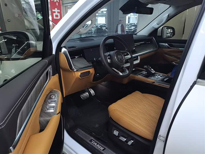 Фото 16 - Tank 500 Hybrid