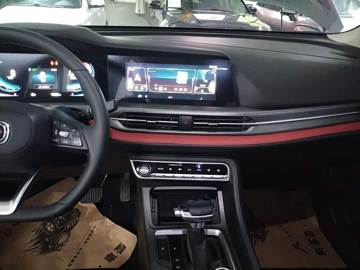 Фото 13 - Changan CS55 Plus