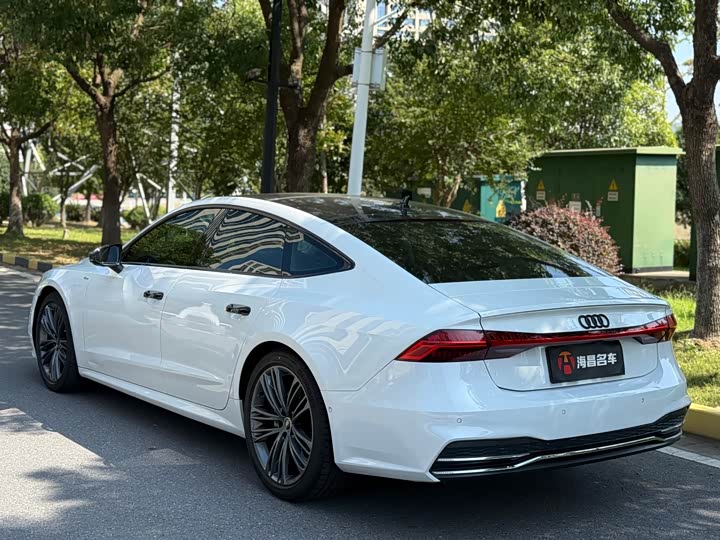 Фото 4 - Audi A7