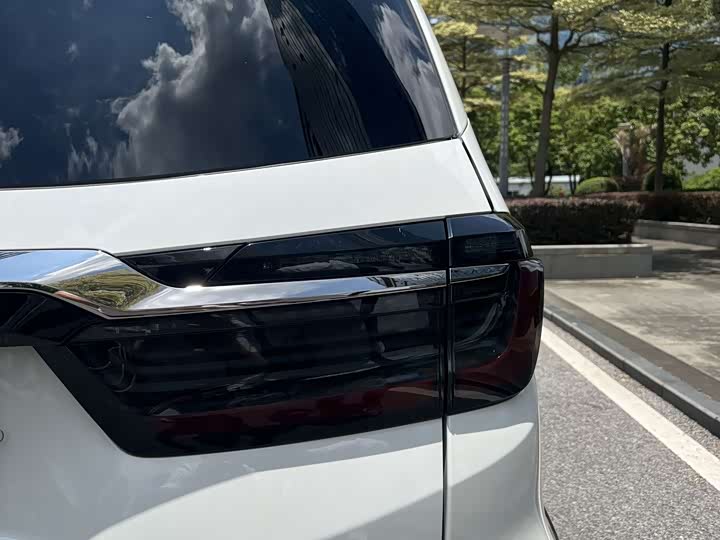 Фото 9 - Honda Elysion