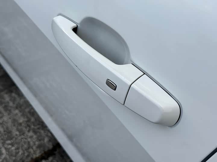 Фото 19 - Chevrolet Malibu XL