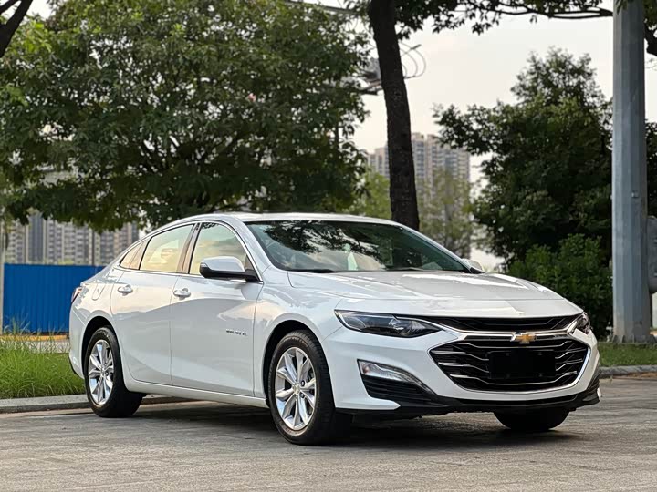 Фото 3 - Chevrolet Malibu XL