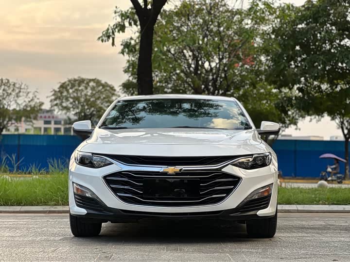 Фото 4 - Chevrolet Malibu XL