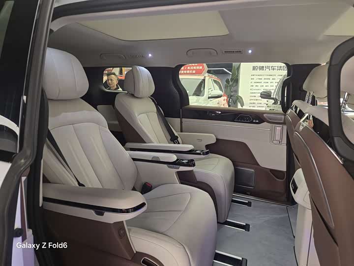 Фото 7 - BYD Xia