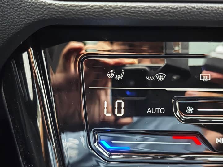 Фото 12 - Volkswagen Tayron