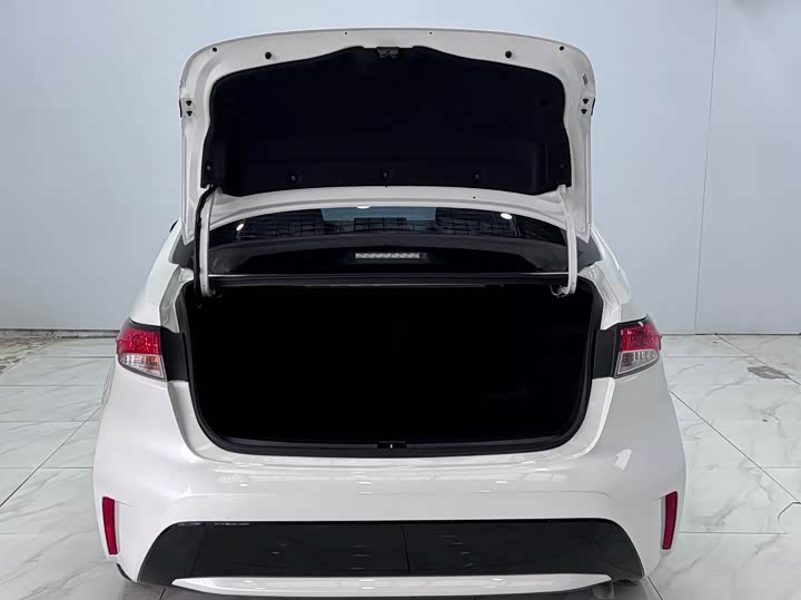 Фото 16 - Toyota Levin