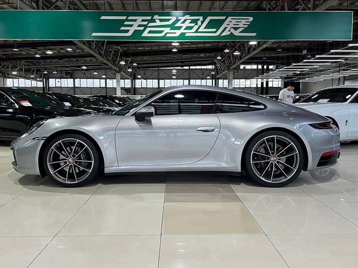 Фото 3 - Porsche 911