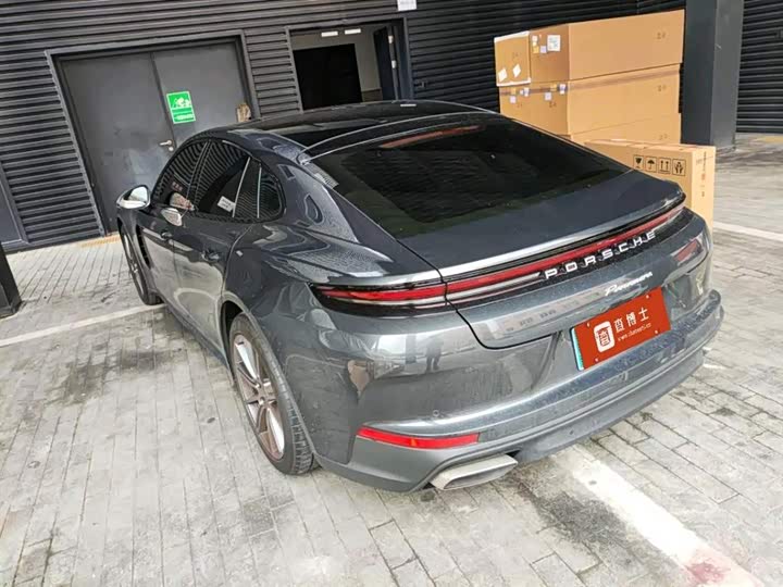 Фото 5 - Porsche Panamera