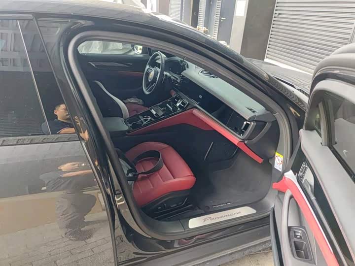 Фото 7 - Porsche Panamera