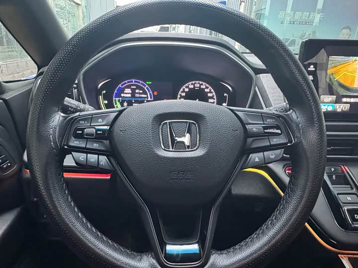 Фото 19 - Honda Elysion