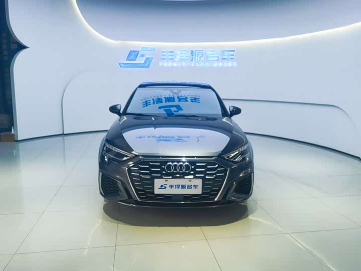 Фото 2 - Audi A3