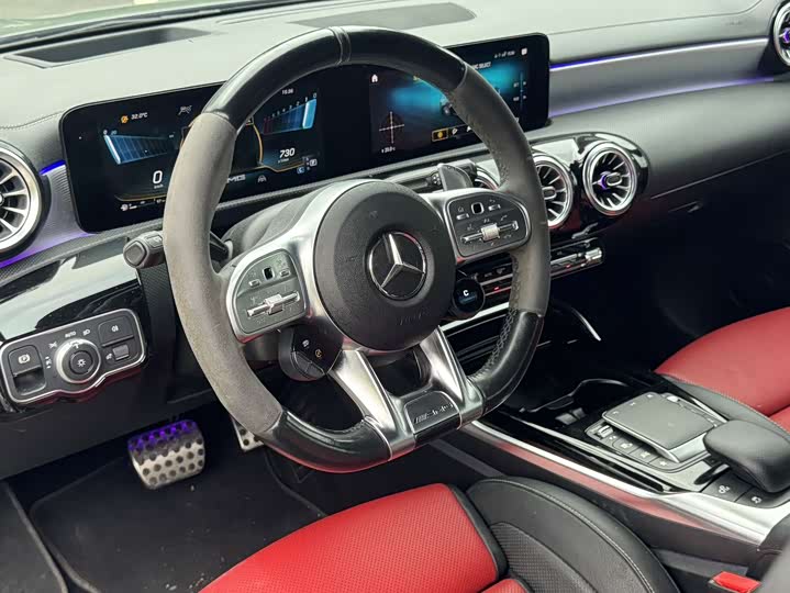 Фото 6 - Mercedes-Benz A-Class AMG