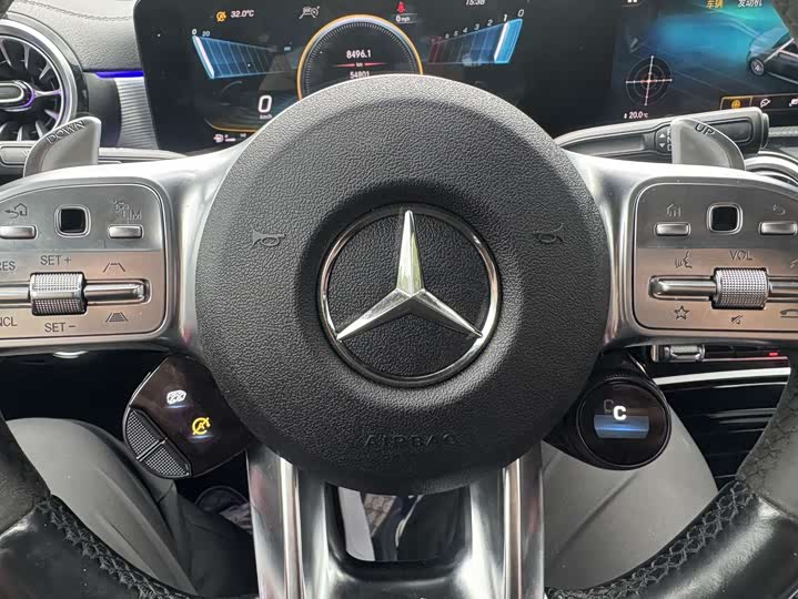 Фото 9 - Mercedes-Benz A-Class AMG