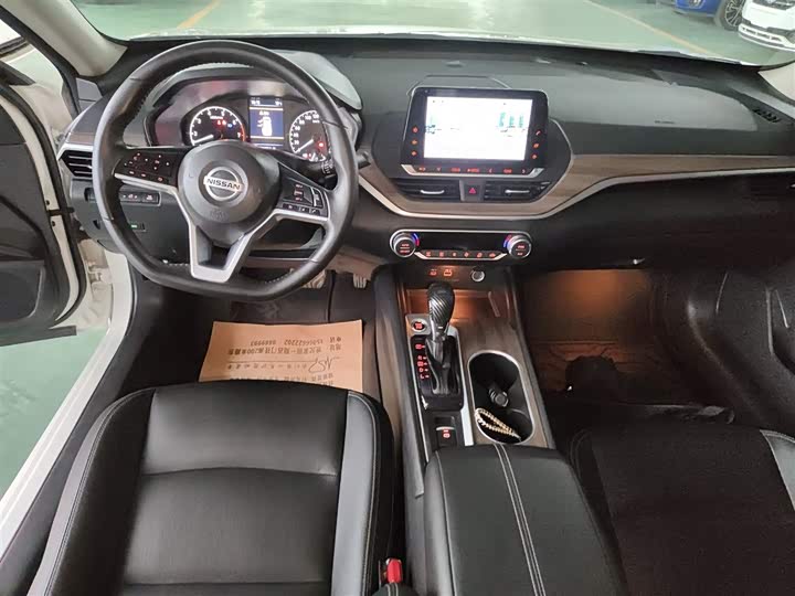 Фото 10 - Nissan Teana