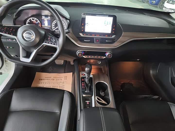 Фото 13 - Nissan Teana