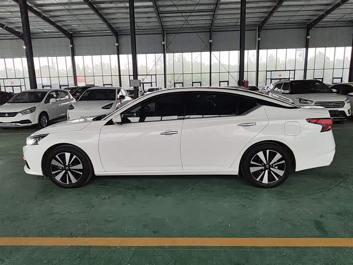 Фото 5 - Nissan Teana