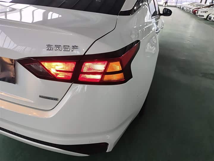 Фото 8 - Nissan Teana