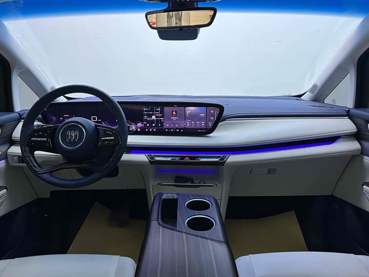 Фото 13 - Buick GL8 Hybrid