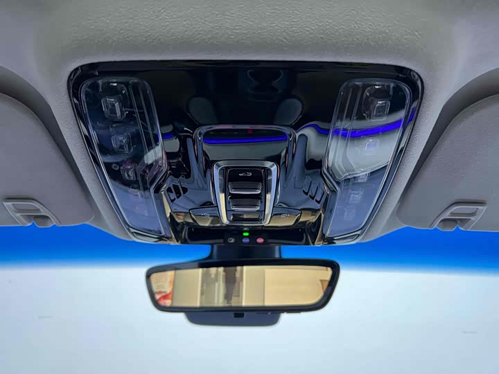 Фото 20 - Buick GL8 Hybrid