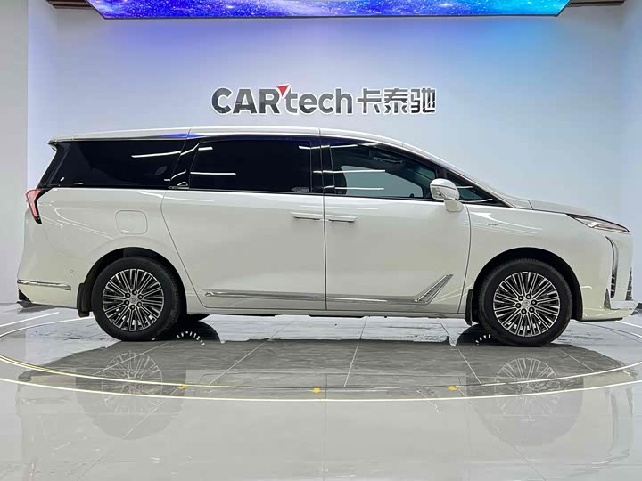 Фото 26 - Buick GL8 Hybrid