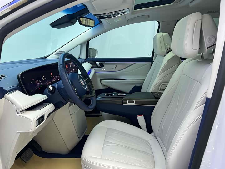 Фото 3 - Buick GL8 Hybrid