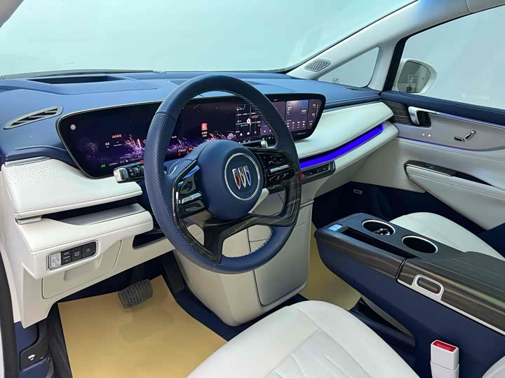 Фото 4 - Buick GL8 Hybrid