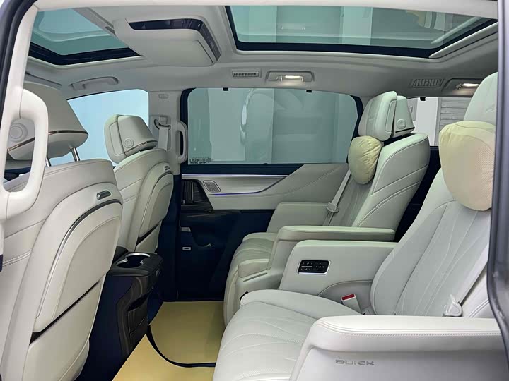 Фото 8 - Buick GL8 Hybrid