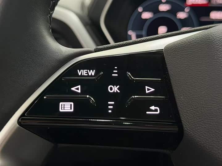 Фото 12 - Audi Q4 e-tron