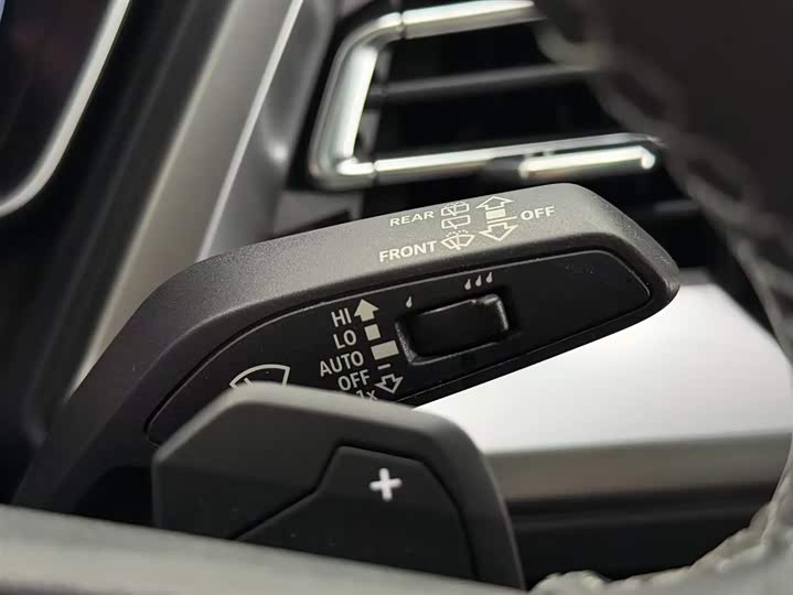 Фото 16 - Audi Q4 e-tron