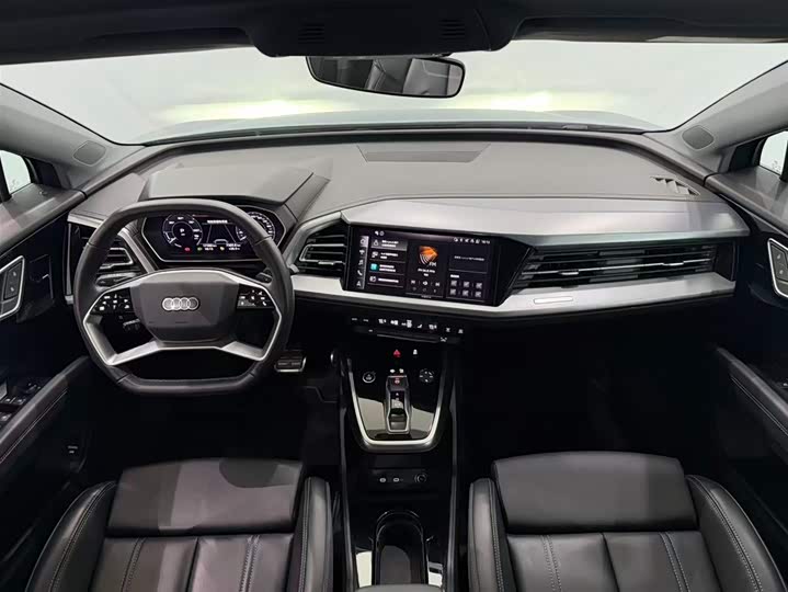 Фото 6 - Audi Q4 e-tron