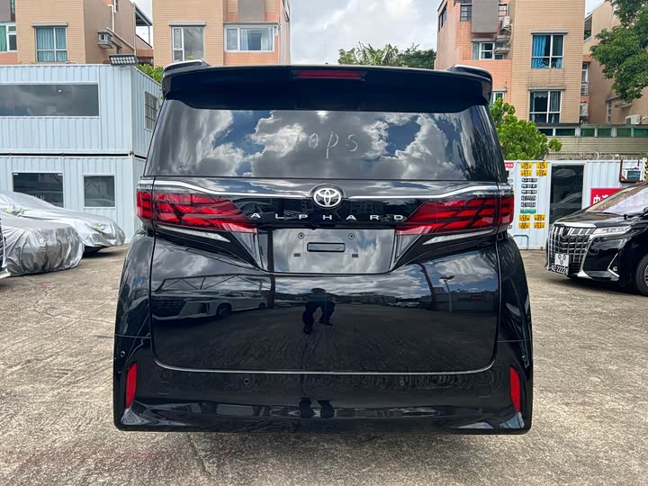 Фото 8 - Toyota Alphard