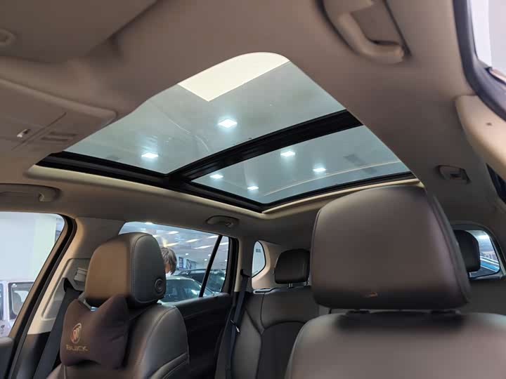 Фото 12 - Buick Envision Plus